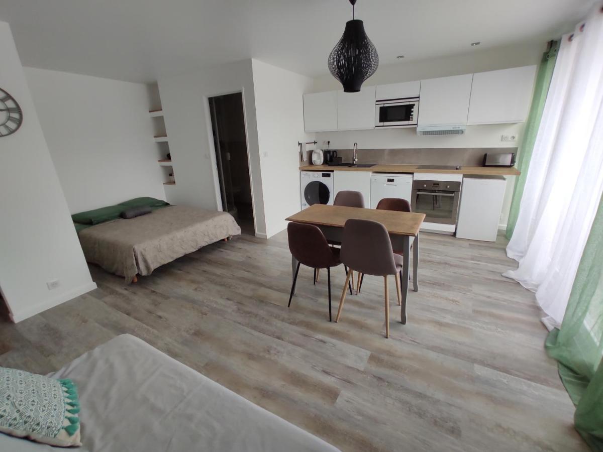 Appartement Climatise Avec Balcon,Wifi, Proche Remparts Avinyon Dış mekan fotoğraf